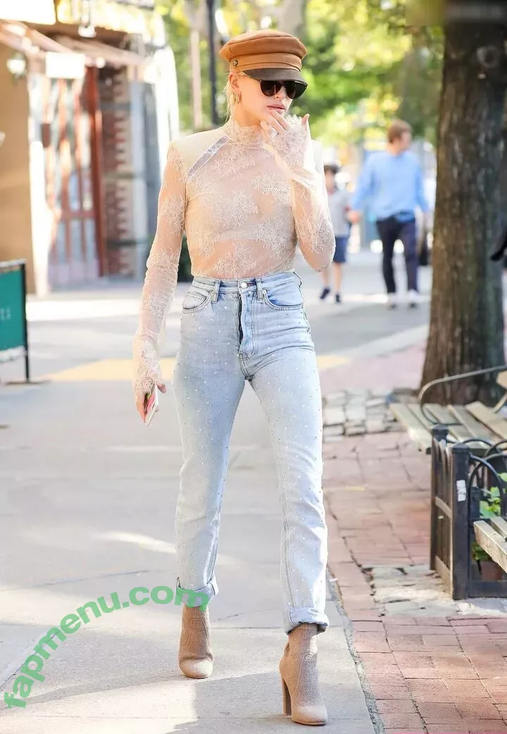 Hailey Bieber nude photo #0553 (baldwin / haileeybear / haileybieber)