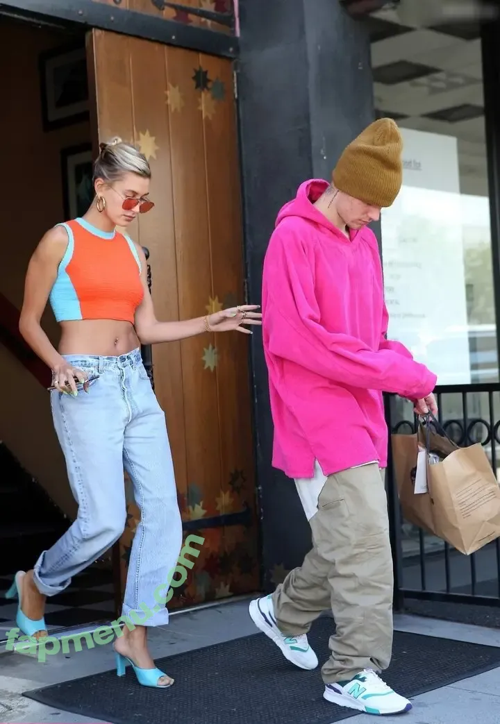 Hailey Bieber nude photo #0648 (baldwin / haileybieber)