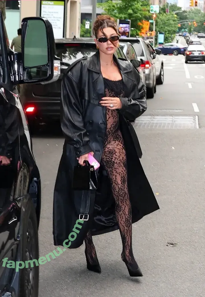 Hailey Bieber nude photo #0675 (baldwin / haileybieber)