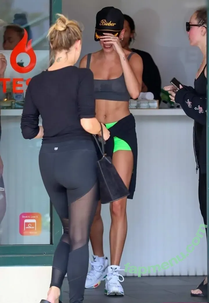 Hailey Bieber nude photo #0757 (baldwin / haileybieber)