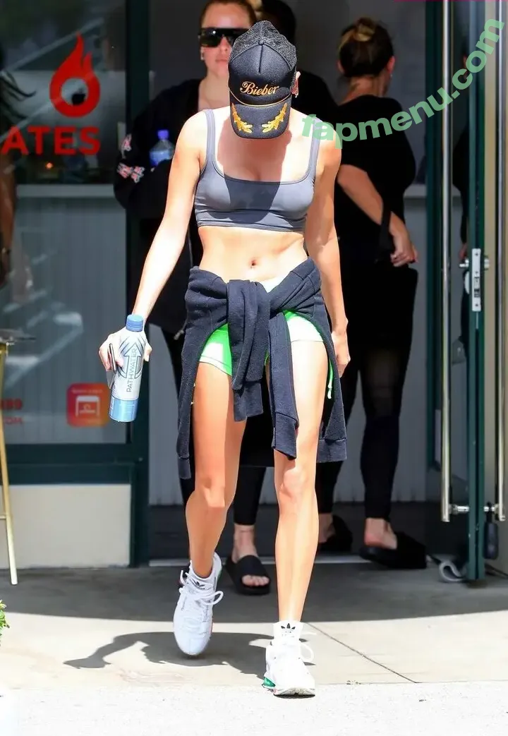 Hailey Bieber nude photo #0761 (baldwin / haileybieber)