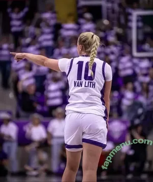 Hailey Van Lith / haileyvanlith nude photo #0197