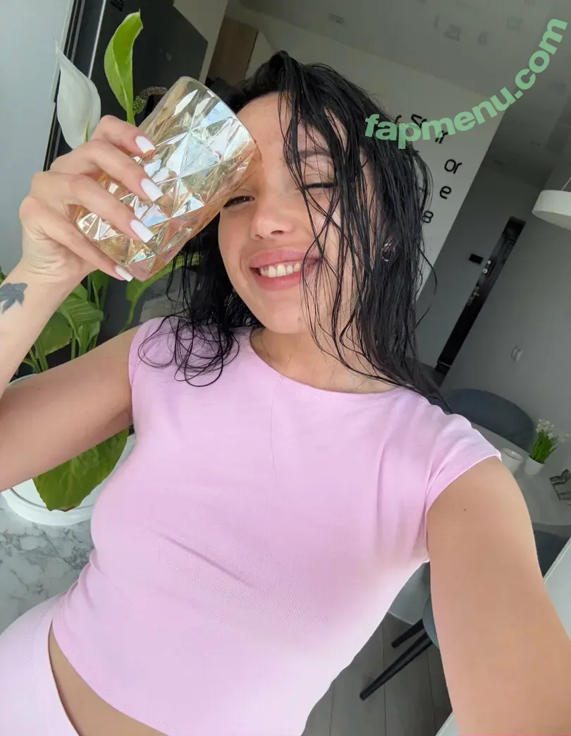 haileybliss nude photo #0005 (haileyblisss)
