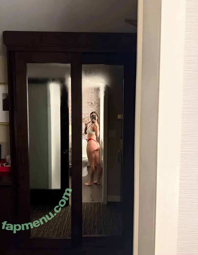 Haileyselix nude photo #0007 (iamhalsey)