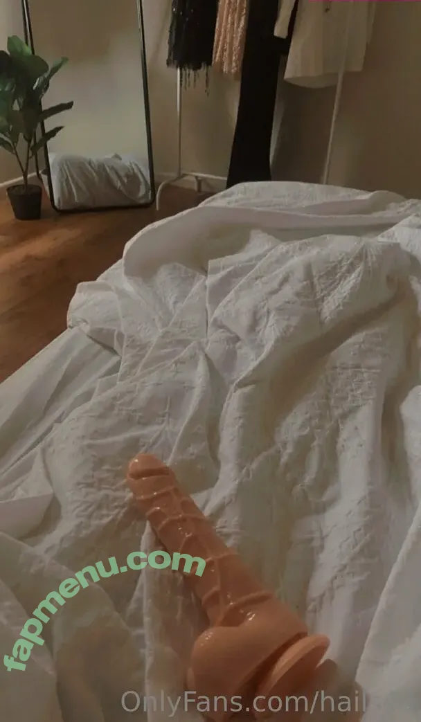 hails44 nude photo #0006 (hails44)