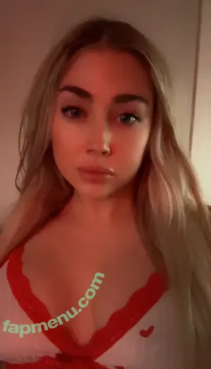 Hailsbee / hailsbbyy nude photo #0024