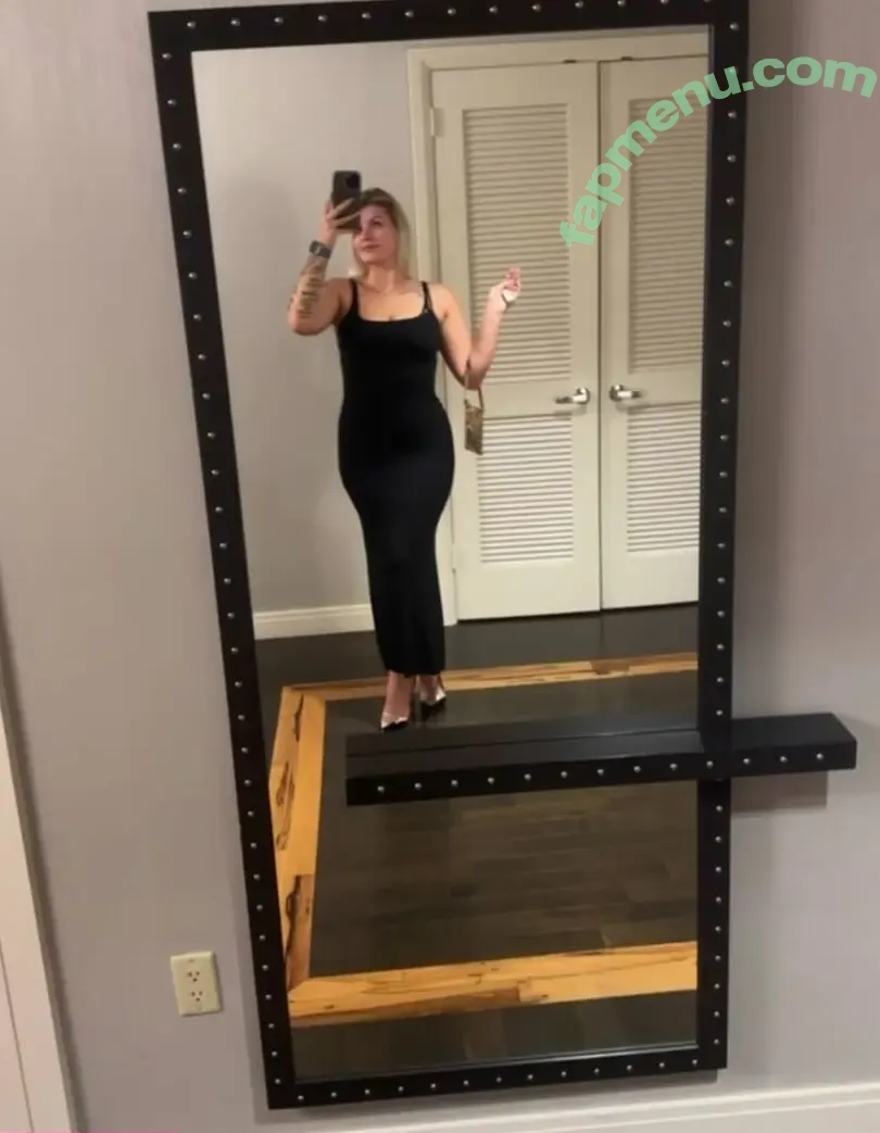 Hailsoverheels nude photo #0002 (Hailsoverheels)