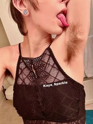 Hairy Women / HairyFairy420 / ig_naturals / pearlygirly06 nude photo #3925