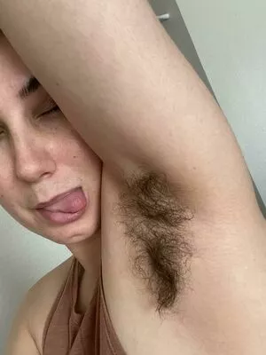 Hairy Women / HairyFairy420 / ig_naturals / pearlygirly06 nude photo #4590