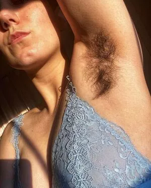 Hairy Women / HairyFairy420 / ig_naturals / pearlygirly06 nude photo #4595