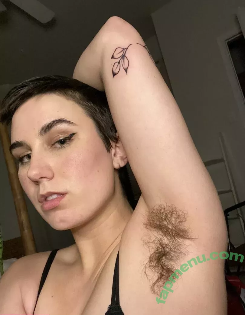 Hairy Women nude photo #4584 (HairyFairy420 / ig_naturals / pearlygirly06)