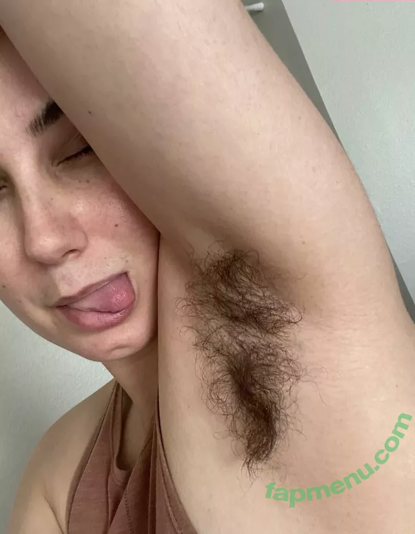 Hairy Women nude photo #4590 (HairyFairy420 / ig_naturals / pearlygirly06)