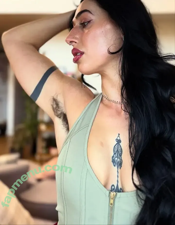 Hairy Women nude photo #5743 (HairyFairy420 / ig_naturals / pearlygirly06)