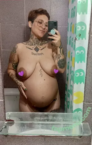  nude photo #0001