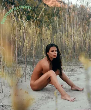 Haley Leach / Haleycatharine nude photo #0016