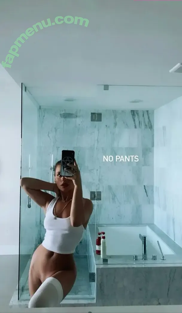 Haley Leach nude photo #0010 (Haleycatharine)