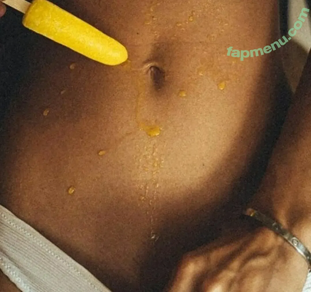 Haley Leach nude photo #0018 (Haleycatharine)