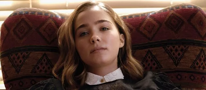 Haley Lu Richardson / haleyluhoo nude photo #0099