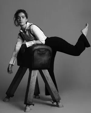 Haley Lu Richardson / haleyluhoo nude photo #0176