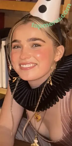 Haley Lu Richardson / haleyluhoo nude photo #0521