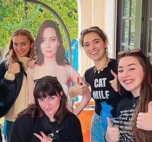 Haley Lu Richardson / haleyluhoo nude photo #0526