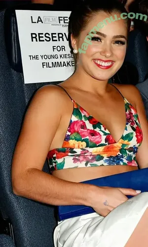 Haley Lu Richardson / haleyluhoo nude photo #0557