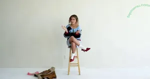 Haley Lu Richardson / haleyluhoo nude photo #0567