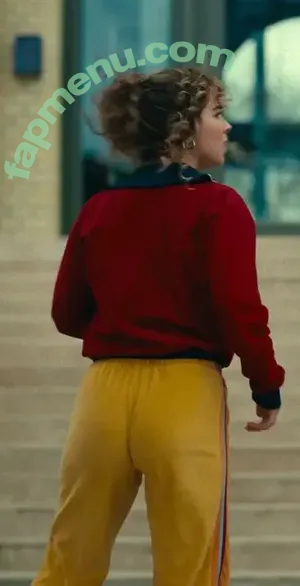 Haley Lu Richardson / haleyluhoo nude photo #0664