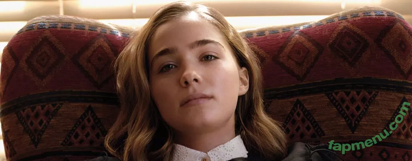 Haley Lu Richardson nude photo #0099 (haleyluhoo)