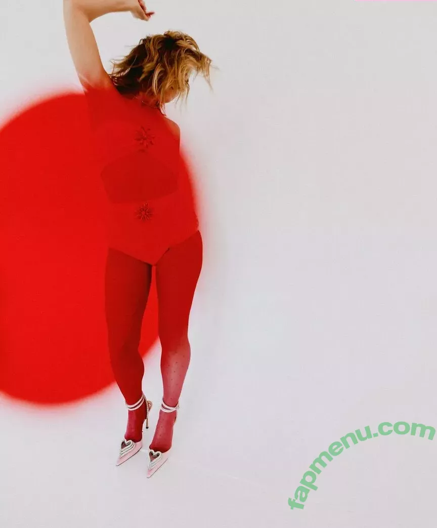 Haley Lu Richardson nude photo #0114 (haleyluhoo)