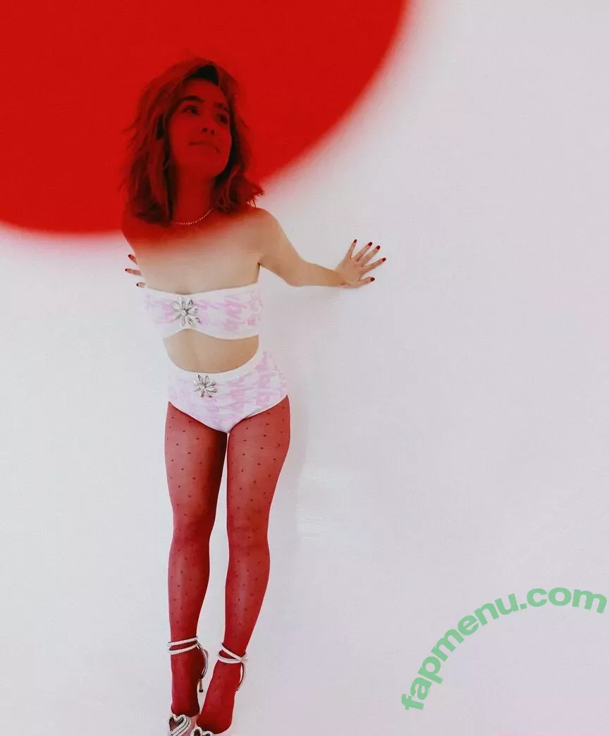 Haley Lu Richardson nude photo #0117 (haleyluhoo)