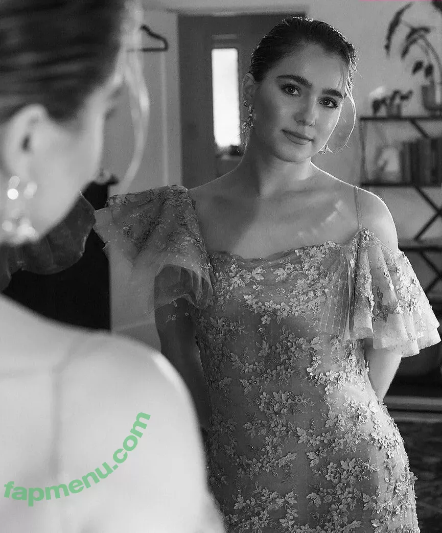Haley Lu Richardson nude photo #0149 (haleyluhoo)