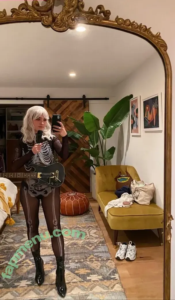 Haley Lu Richardson nude photo #0478 (haleyluhoo)