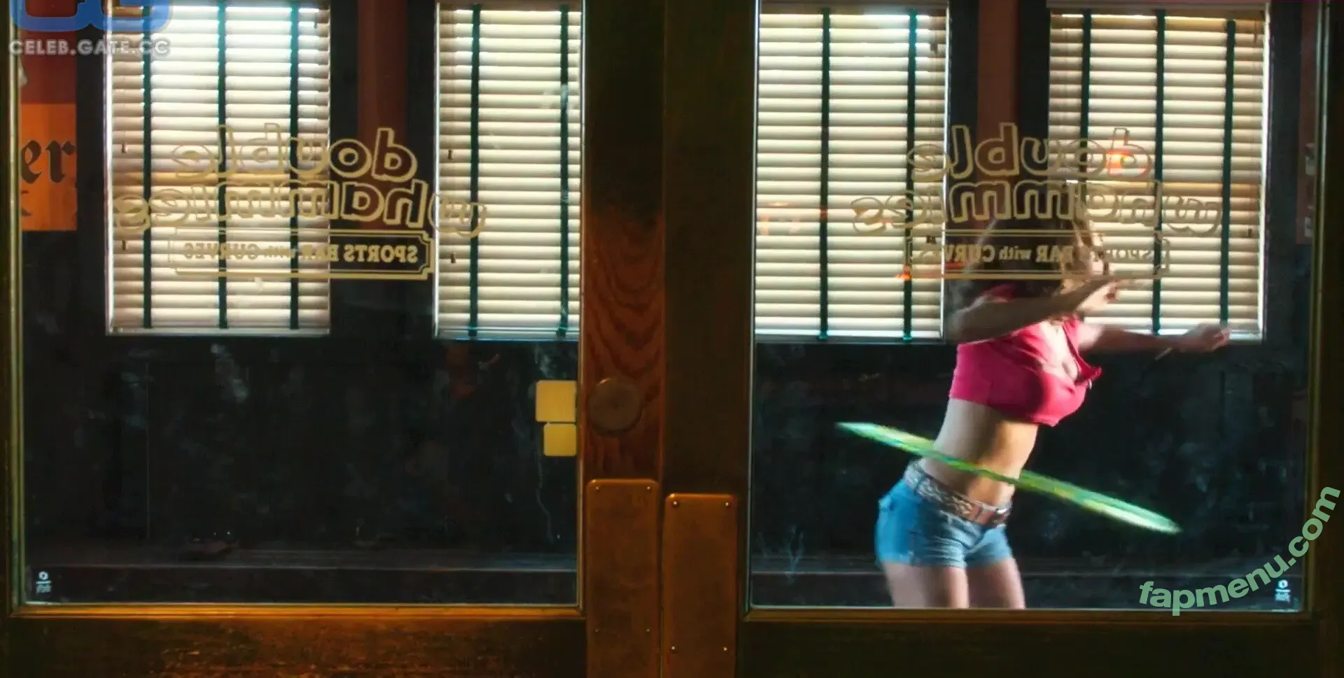 Haley Lu Richardson nude photo #0482 (haleyluhoo)