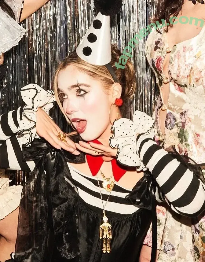 Haley Lu Richardson nude photo #0541 (haleyluhoo)