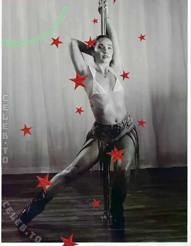 Haley Lu Richardson nude photo #0544 (haleyluhoo)