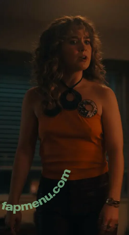 Haley Lu Richardson nude photo #0659 (haleyluhoo)