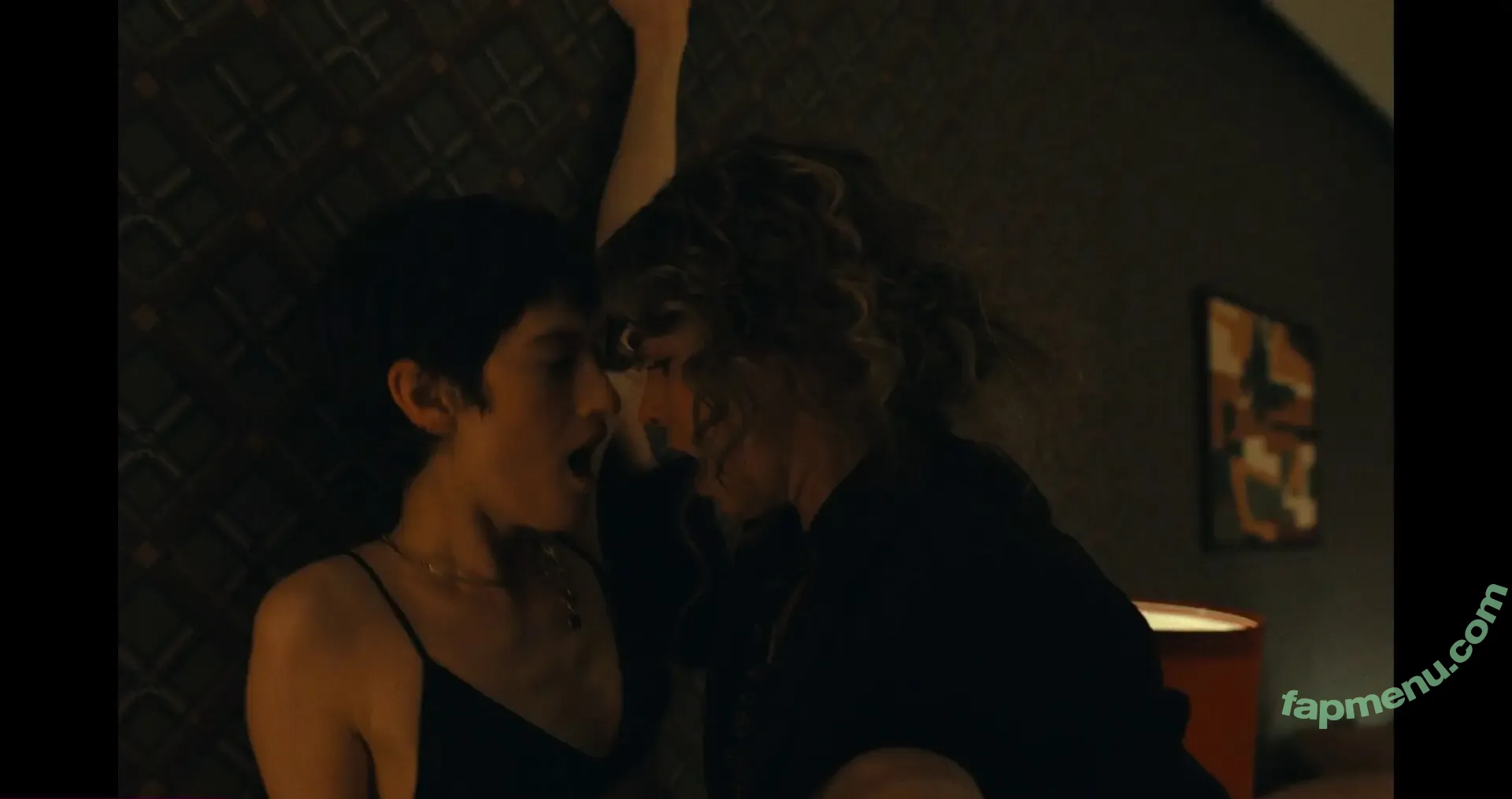 Haley Lu Richardson nude photo #0668 (haleyluhoo)