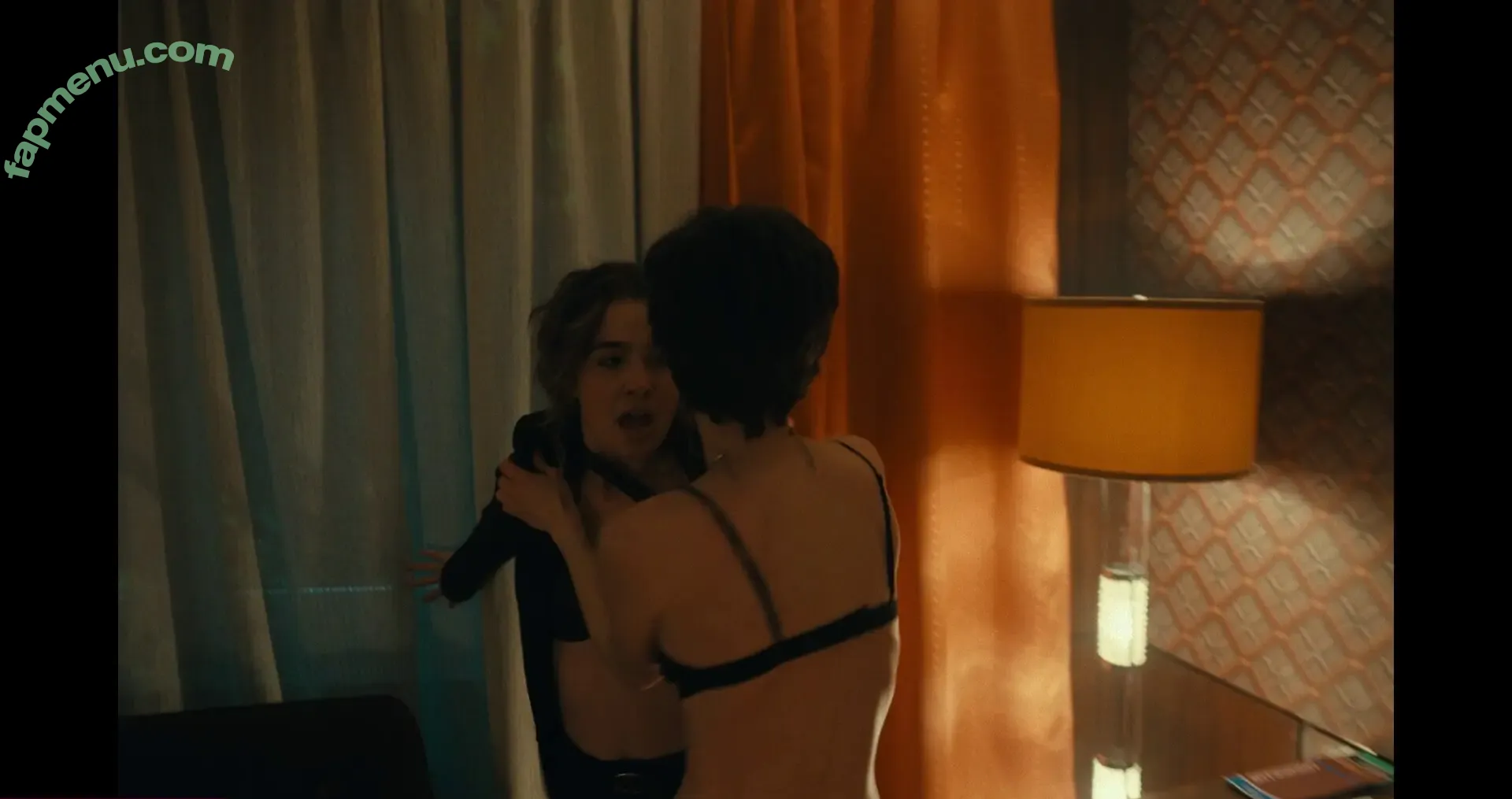 Haley Lu Richardson nude photo #0670 (haleyluhoo)