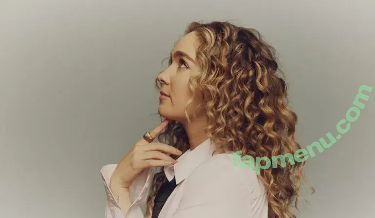 Haley Lu Richardson nude photo #0680 (haleyluhoo)