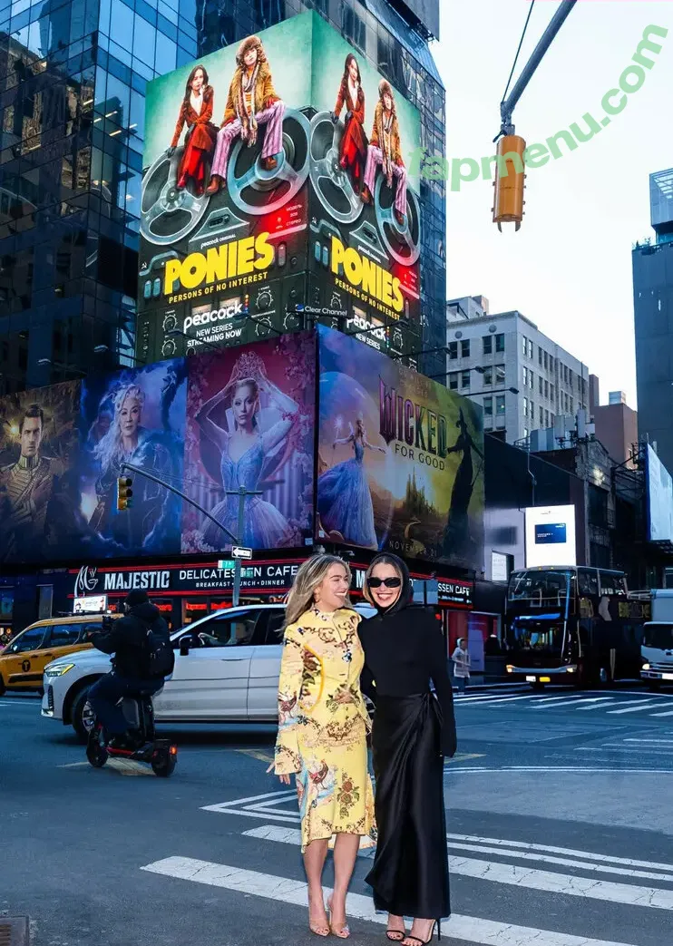 Haley Lu Richardson nude photo #0685 (haleyluhoo)