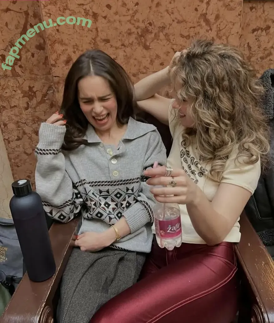 Haley Lu Richardson nude photo #0717 (haleyluhoo)