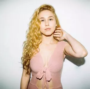 Haley Reinhart / haleyreinhart nude photo #0004