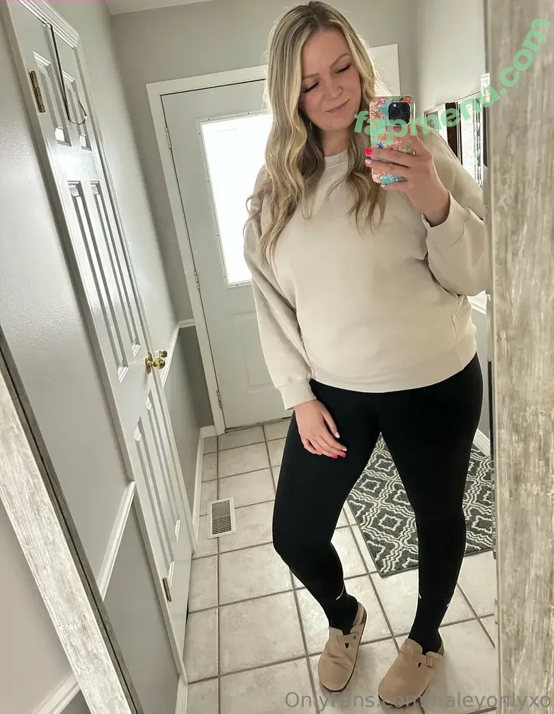 Haleyonlyxo nude photo #0025 (Haleyonlyxo)