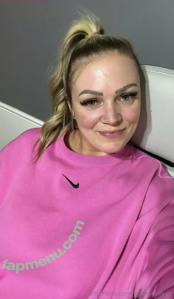 Haleyonlyxo nude photo #0060 (Haleyonlyxo)