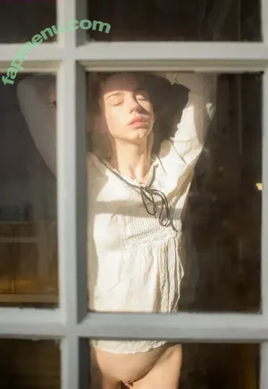 haleysvision / Haley Warr / Scarletts_roses nude photo #0139