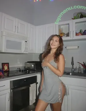 Halia Beamer / haliabeamer nude photo #0616