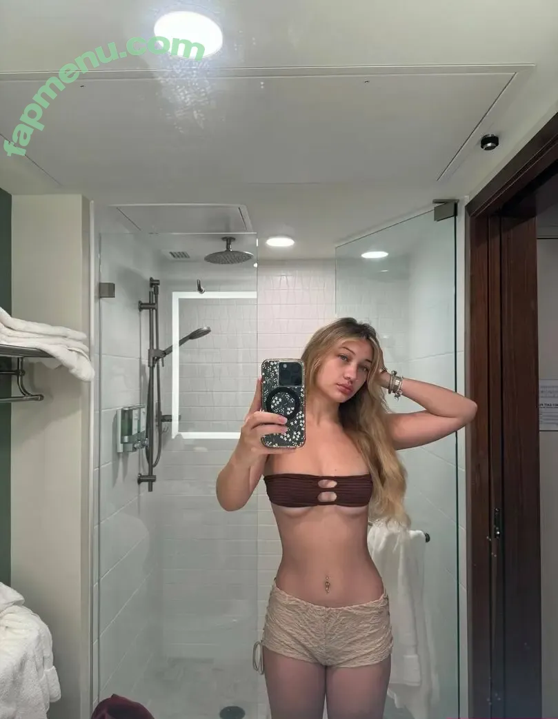 Halia Beamer nude photo #0580 (halia_beamer / haliabeamer)