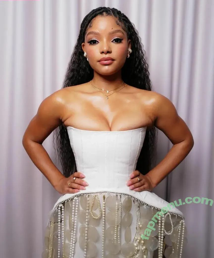 Halle Bailey nude photo #0254 (chloebaileyyy / hallebailey)