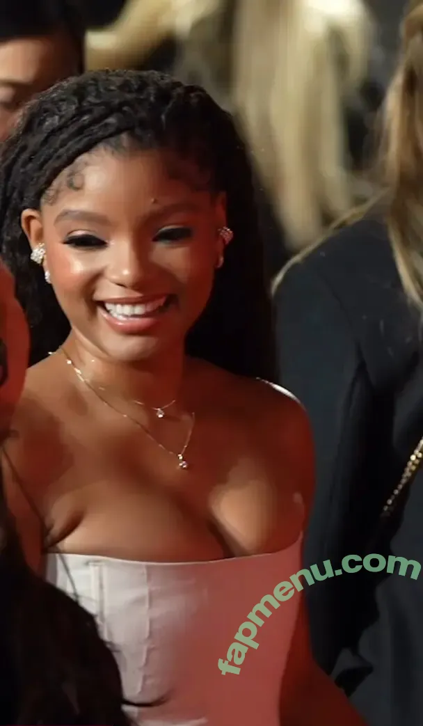 Halle Bailey nude photo #0259 (chloebaileyyy / hallebailey)